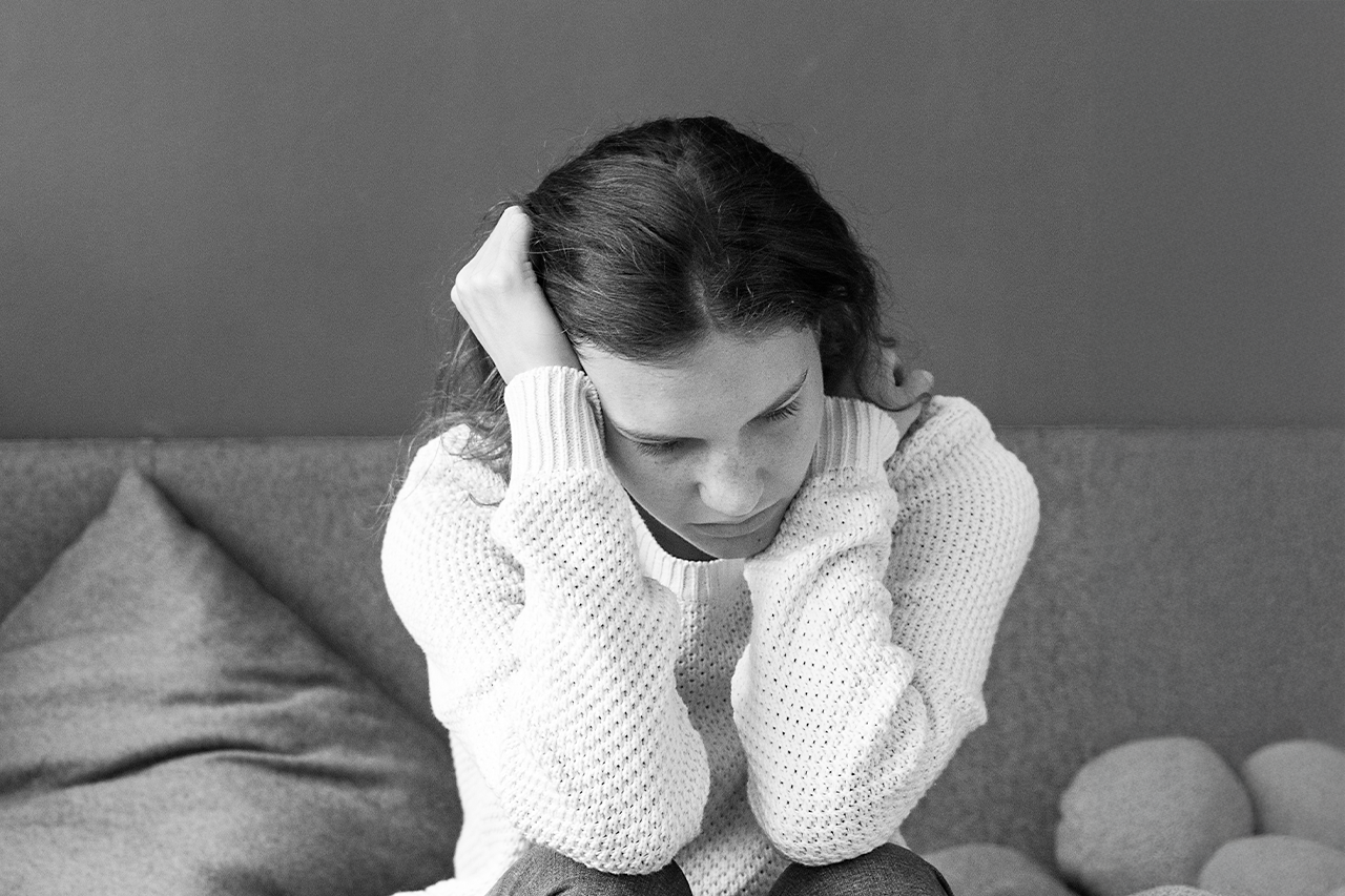 Bipolar Disorder Symptoms in Females: Early Signs & Mood Changes